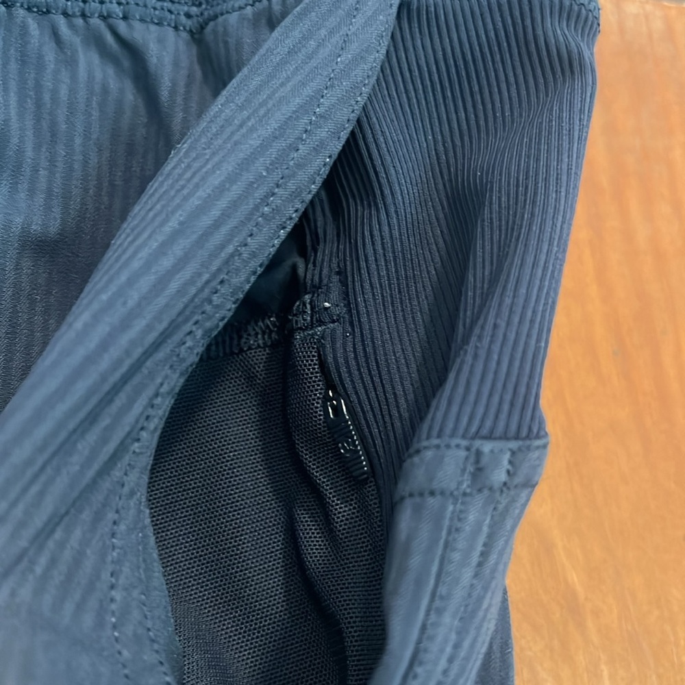 Lululemon Dance Studio Mid-Rise Jogger
Full Length - Picture 5 of 6